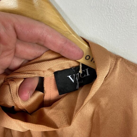 NEW Vici Collection Satin Balloon Sleeve Dress Size Large Nordstrom Tie Neck L - Picture 9 of 10